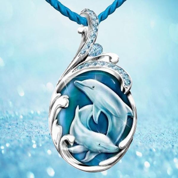pendant necklaces 2021 fashion dolphin rhinestone necklace for women cute clavicle chain female charm jewelry gift, Silver
pendant necklaces 2021 fashion dolphin rhinestone necklace for women cute clavicle chain female charm jewelry gift, Silver