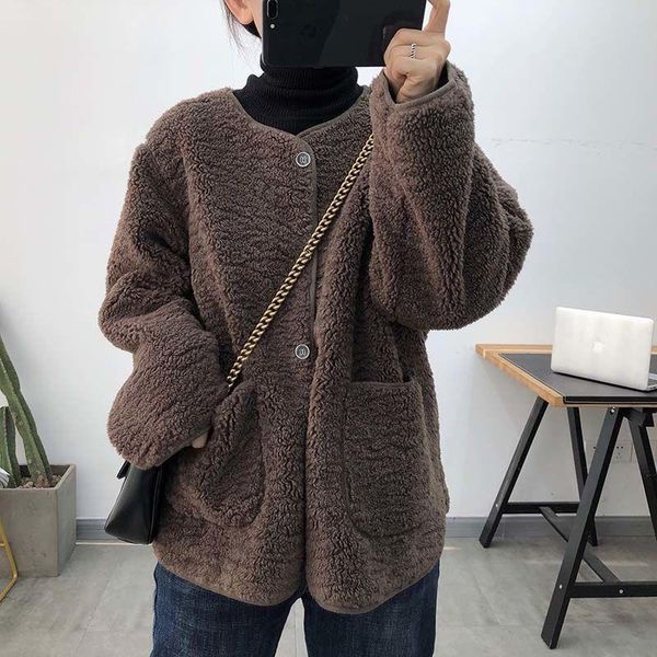 women's wool & blends thickened lamb fur coat winter 2021 autumn korean version loose granular in one, Black
women's wool & blends thickened lamb fur coat winter 2021 autumn korean version loose granular in one, Black