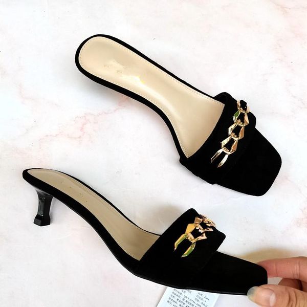 slippers women summer rubber flip flops shoes med thin heels flock slides pantofle hawaiian 2021 scandals pu chain female, Black
slippers women summer rubber flip flops shoes med thin heels flock slides pantofle hawaiian 2021 scandals pu chain female, Black