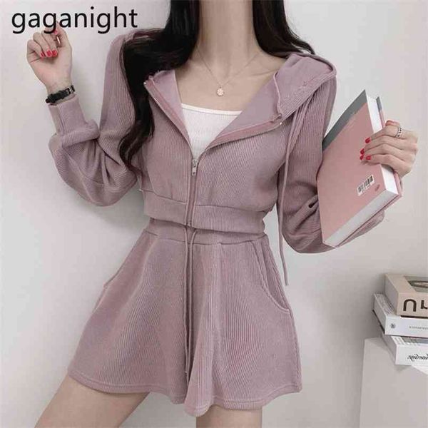 women tracksuit 2 piece set zipper candy color long sleeve hoodies+wide leg loose shorts sets casual solid sports suit 210601, White
women tracksuit 2 piece set zipper candy color long sleeve hoodies+wide leg loose shorts sets casual solid sports suit 210601, White