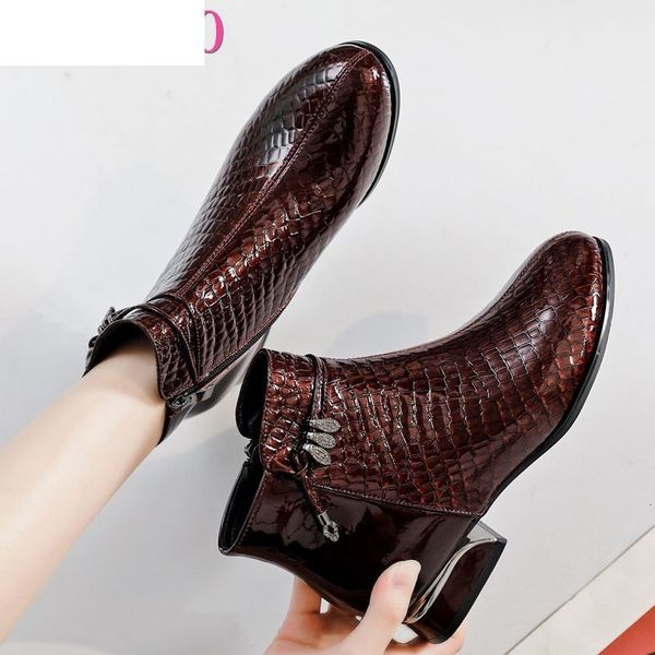 boots fashion women pointed toe genuine leather ankle 2021 winter warm fur plush shoes big size 43 a1yj, Black
boots fashion women pointed toe genuine leather ankle 2021 winter warm fur plush shoes big size 43 a1yj, Black
