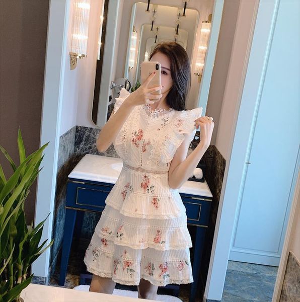 runway vintage women dresses floral print lace patchwork ruffles mini lady holiday vacation vestido, Black;gray
runway vintage women dresses floral print lace patchwork ruffles mini lady holiday vacation vestido, Black;gray