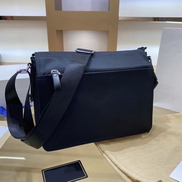 women luxurys designers bags 2021 fashion men's trend all-match messenger for men designer handbag handbags totes crossbody bag
women luxurys designers bags 2021 fashion men's trend all-match messenger for men designer handbag handbags totes crossbody bag
