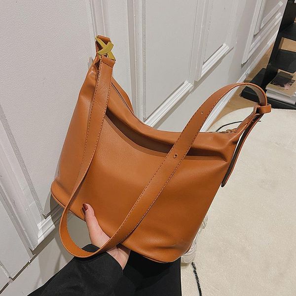 evening bags high capacity pu leather ladies shoulder luxury designer soft crossbody for women 2021 fashion handbags bolsas
evening bags high capacity pu leather ladies shoulder luxury designer soft crossbody for women 2021 fashion handbags bolsas