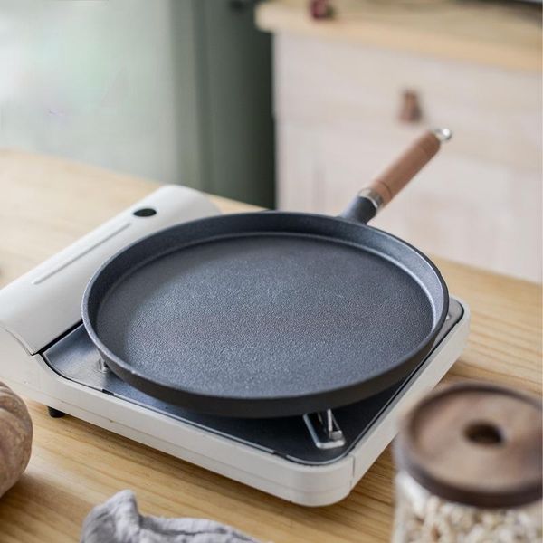 cast iron uncoated flat bottom frying pan household pancakes non stick pot hand held cakes for salty barbecue pans
cast iron uncoated flat bottom frying pan household pancakes non stick pot hand held cakes for salty barbecue pans