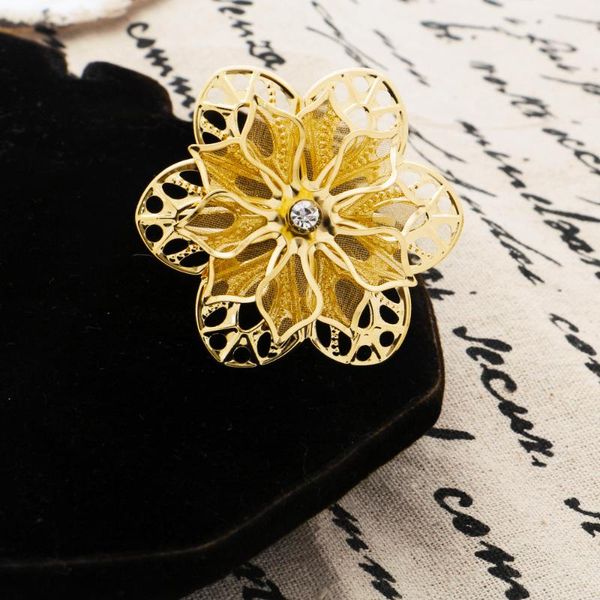 napkin rings 6pcs flower design metal gold buckle ring holder el restaurant wedding party west dinner table
napkin rings 6pcs flower design metal gold buckle ring holder el restaurant wedding party west dinner table