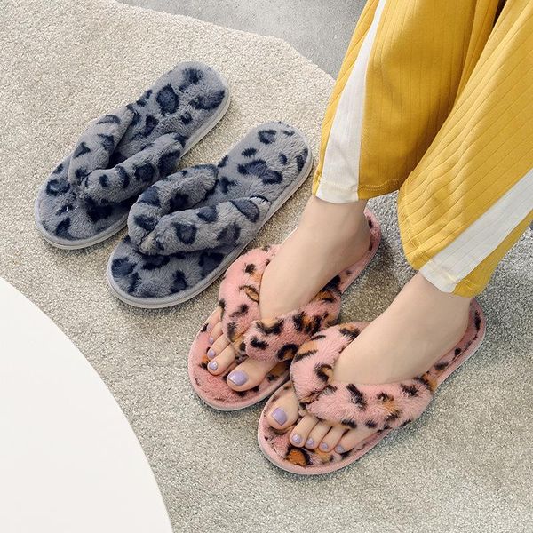leopord pattern herringbone cotton slipper female 2021 style autumn and winter home tu mao rong anti-slip angle fore slippers, Black
leopord pattern herringbone cotton slipper female 2021 style autumn and winter home tu mao rong anti-slip angle fore slippers, Black