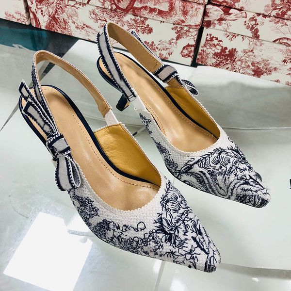2022 women dress shoes brand new summer high heels letter bow knot ladies mesh flat stylist runway pointed toe low heel shoes party sandals, Black
2022 women dress shoes brand new summer high heels letter bow knot ladies mesh flat stylist runway pointed toe low heel shoes party sandals, Black