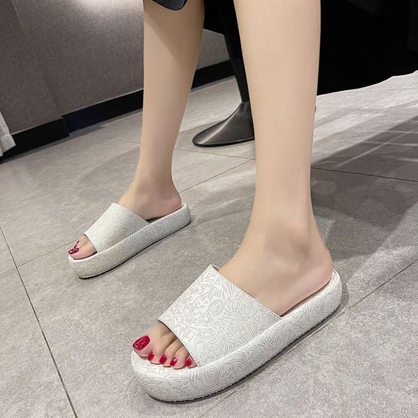 slippers women's 2021 summer shoes fashion women luminous slip-on home beach open toe breathable, Black
slippers women's 2021 summer shoes fashion women luminous slip-on home beach open toe breathable, Black