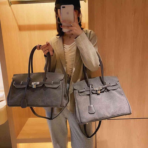 women's large capacity canvas single shoulder hand 2021 new fashion zhang yuqi's same small armpit bag
women's large capacity canvas single shoulder hand 2021 new fashion zhang yuqi's same small armpit bag