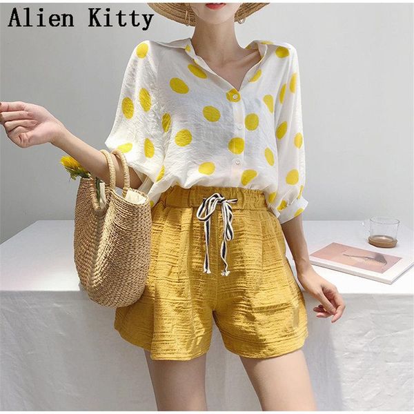 women's blouses & shirts alien kitty 2021 summer women sweet thin simple loose fresh polka dots korea short lantern sleeves all-match c, White
women's blouses & shirts alien kitty 2021 summer women sweet thin simple loose fresh polka dots korea short lantern sleeves all-match c, White