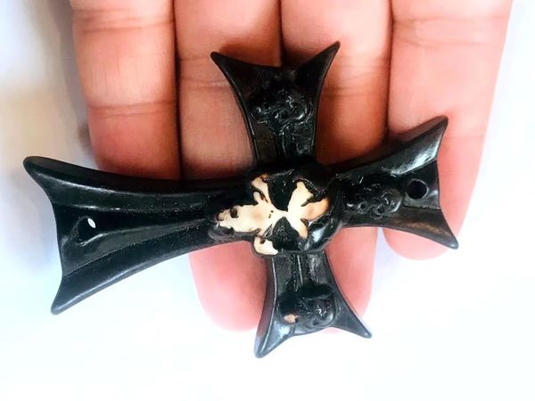 15 pcs vintage accessory black color skull car keychain cross keychain handmade rock jewelry for men, Slivery;golden
15 pcs vintage accessory black color skull car keychain cross keychain handmade rock jewelry for men, Slivery;golden