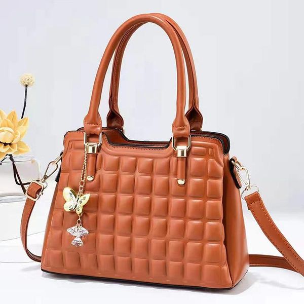 shoulder bags dl036 37 bag female korean version stereotyped sweet fashion messenger handbag factory wholesale
shoulder bags dl036 37 bag female korean version stereotyped sweet fashion messenger handbag factory wholesale