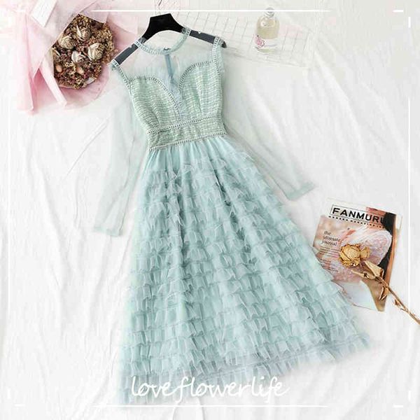 elegant o-neck ruffles midi dress women long sleeve sweet mesh dress a-line vintage layers cake dresses femme vestidos 210521, Black;gray
elegant o-neck ruffles midi dress women long sleeve sweet mesh dress a-line vintage layers cake dresses femme vestidos 210521, Black;gray