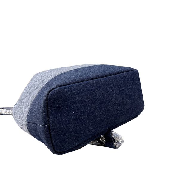 2022two-tone denim drawstring bucket designer bags handle totes silver metal hardware matelasse chain crossbody shoulder lar
2022two-tone denim drawstring bucket designer bags handle totes silver metal hardware matelasse chain crossbody shoulder lar