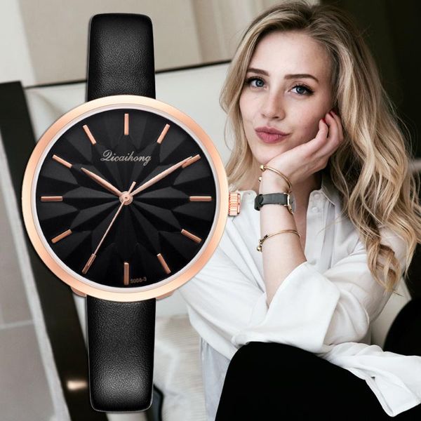 wristwatches wrist watches ladies 2021 flowers dial desgin fashion leather strap bracelet quartz clock luxury women's wristwatch relogi, Slivery;brown
wristwatches wrist watches ladies 2021 flowers dial desgin fashion leather strap bracelet quartz clock luxury women's wristwatch relogi, Slivery;brown