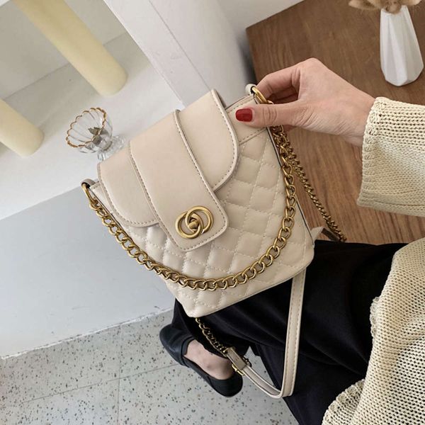 bag women's bag net red fashion lingge chain msenger korean versatile single shoulder bucket
bag women's bag net red fashion lingge chain msenger korean versatile single shoulder bucket