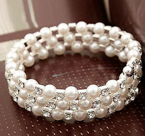 three rows faux pearls crystal bracelets bridal accessories rhinestone prom party dresses wedding jewelry supplies event attractive bracelet, Golden;silver
three rows faux pearls crystal bracelets bridal accessories rhinestone prom party dresses wedding jewelry supplies event attractive bracelet, Golden;silver