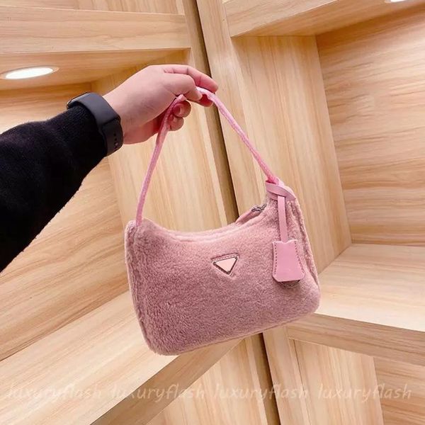 winter limited edition plush shoulder bag designer hobo womens handbags fashion luxurys cute casual purse correct 2000-edition 2021
winter limited edition plush shoulder bag designer hobo womens handbags fashion luxurys cute casual purse correct 2000-edition 2021