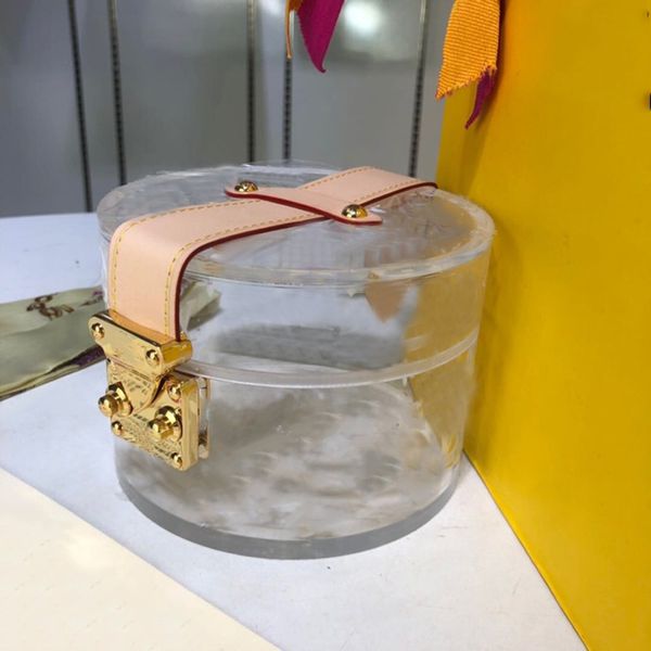 2021 cosmetic bags vintage floral organic glass material lady small cases random ribbon ladies hand bags
2021 cosmetic bags vintage floral organic glass material lady small cases random ribbon ladies hand bags