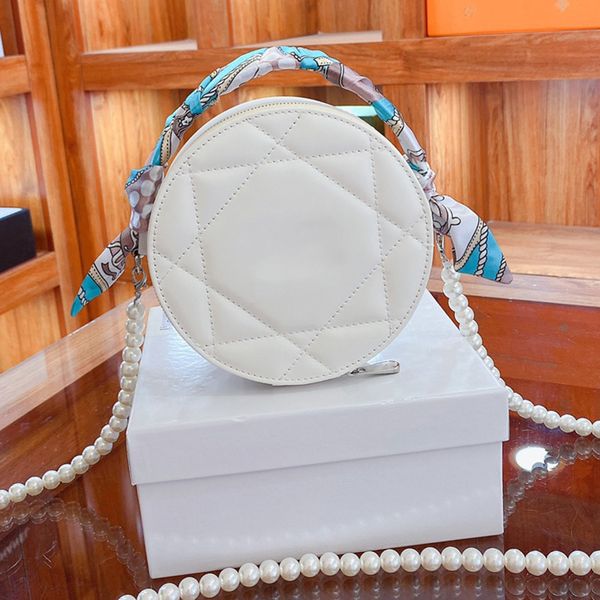 women luxury designers crossbody cosmetic bags fashion shoulder bag leather artwork circular handbag pearl shoulder strap
women luxury designers crossbody cosmetic bags fashion shoulder bag leather artwork circular handbag pearl shoulder strap
