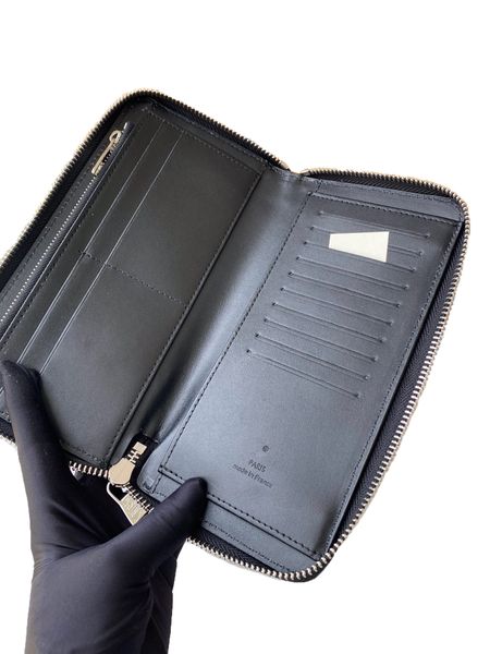 2021 fashion flowers designer wallets luxurys men women leather bags classic letters key coin purse original box plaid card holder m58412, Red;black
2021 fashion flowers designer wallets luxurys men women leather bags classic letters key coin purse original box plaid card holder m58412, Red;black