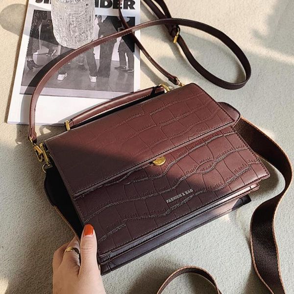 handbag women luxurys designers bags 2021 crossbody bag crocodile pattern tote qu purse multi pochette louisbags_18
handbag women luxurys designers bags 2021 crossbody bag crocodile pattern tote qu purse multi pochette louisbags_18