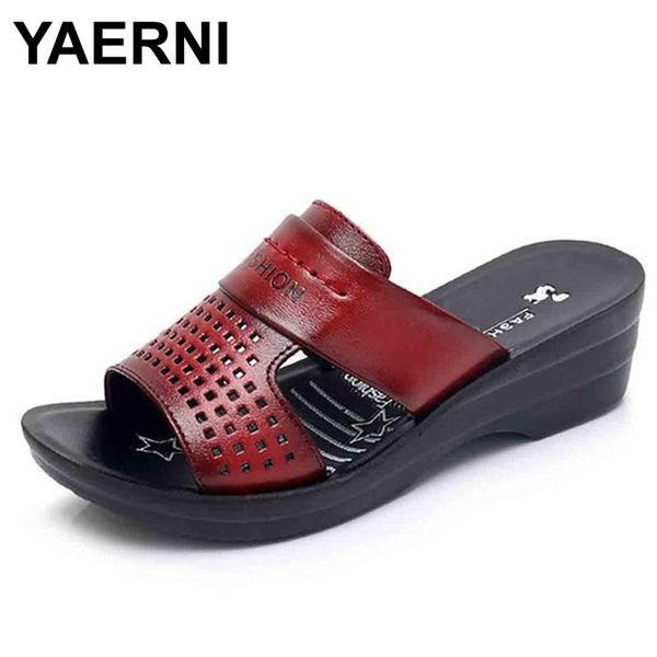 with 4cm high heel selling leather slippers comfortable wearable lightweight first layer cowhide mother sandals, Black
with 4cm high heel selling leather slippers comfortable wearable lightweight first layer cowhide mother sandals, Black