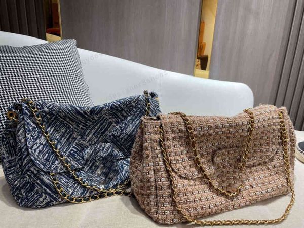 designer bags with box women's designer autumn and winter woolen two-color underarm bag size 35*20cm
designer bags with box women's designer autumn and winter woolen two-color underarm bag size 35*20cm