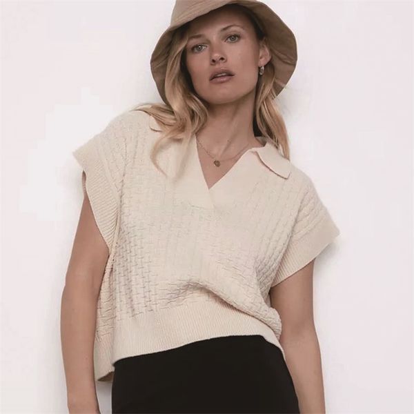 polo v-neck solid color yarn needle sleeveless sweater vest summer comfortable loose 210422, White;black
polo v-neck solid color yarn needle sleeveless sweater vest summer comfortable loose 210422, White;black