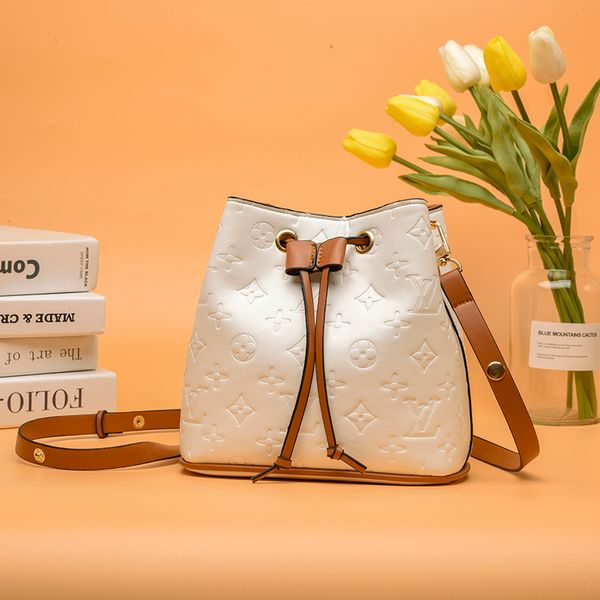 dropship women's bucket bag fashion classical brand design old flower 3 colors handbag with drawstring crossbody bags 7216 jer
dropship women's bucket bag fashion classical brand design old flower 3 colors handbag with drawstring crossbody bags 7216 jer