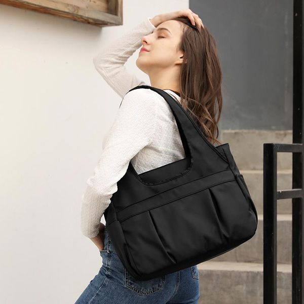 more than 2021 nylon oxford cloth bag leisure waterproof hand middle-aged canvas shoulder portable large capacity of bags
more than 2021 nylon oxford cloth bag leisure waterproof hand middle-aged canvas shoulder portable large capacity of bags
