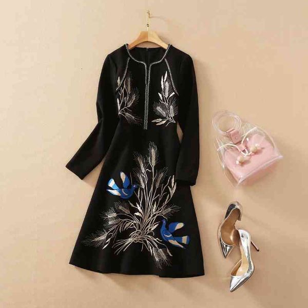runway dresses 801 summer a line long sleeve dress prom fashion crew neck black flora print mid calf brand same style as n4ra
runway dresses 801 summer a line long sleeve dress prom fashion crew neck black flora print mid calf brand same style as n4ra