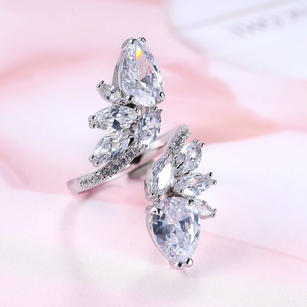 jewelry bracelet creative opening adjustable zircon horse eye drop ring, Slivery;golden
jewelry bracelet creative opening adjustable zircon horse eye drop ring, Slivery;golden