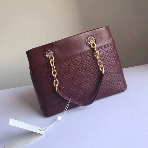 women shoulder bags ladie's shopping bag lambskin bag genuine leather handbag lady fashion bag fast shipping
women shoulder bags ladie's shopping bag lambskin bag genuine leather handbag lady fashion bag fast shipping