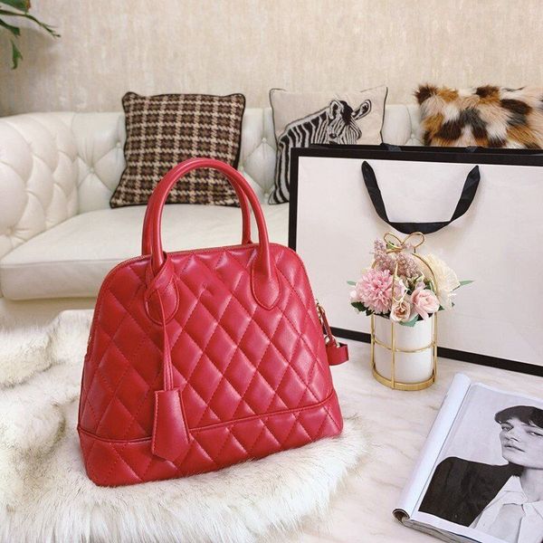 fashion shell bags ladies plain handbags designer shoulder crossbody bag for women luxury leather tote handbag lcm
fashion shell bags ladies plain handbags designer shoulder crossbody bag for women luxury leather tote handbag lcm