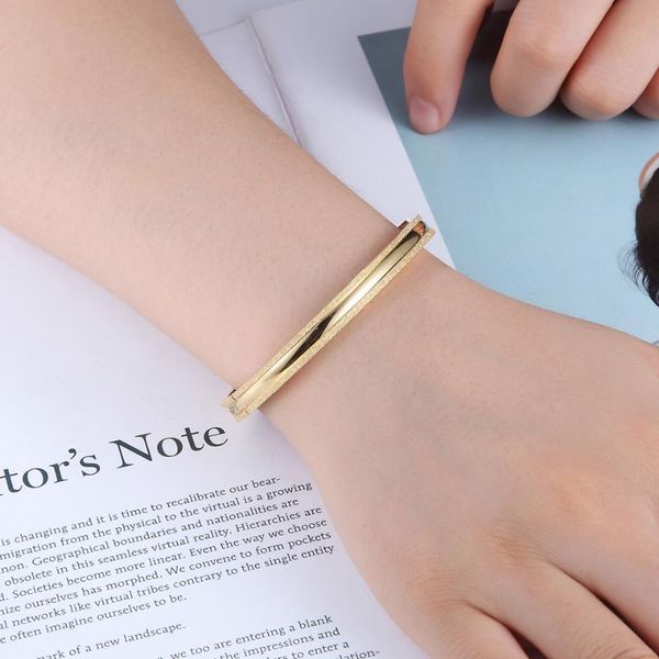 bangle uniquely designed shiny mid-smooth concave surface stainless steel frosted side & bracelet jewelry for men and women, Black 
bangle uniquely designed shiny mid-smooth concave surface stainless steel frosted side & bracelet jewelry for men and women, Black