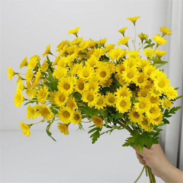 one fake single stem chamomile 20.87" length simulation spring daisy for wedding home decorative artificial flowers & wreaths
one fake single stem chamomile 20.87" length simulation spring daisy for wedding home decorative artificial flowers & wreaths