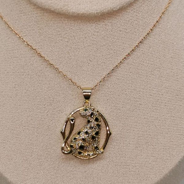 chokers chic elegant leopard necklace inlaid with zircon trendy party jewelry perfect gift, Golden;silver
chokers chic elegant leopard necklace inlaid with zircon trendy party jewelry perfect gift, Golden;silver