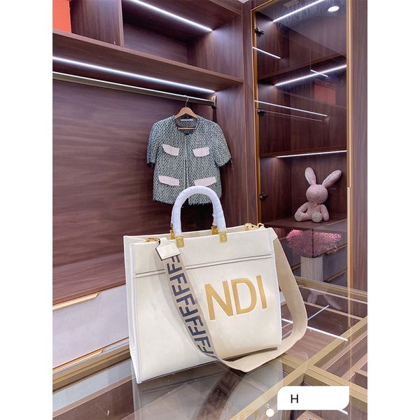 handbags 2021 women ff relief sunshine amber portable shoulder fashion large capacity wide strap tote for zmm
handbags 2021 women ff relief sunshine amber portable shoulder fashion large capacity wide strap tote for zmm