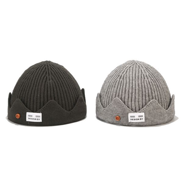 american academic style crown knitted melon cap letter label wool cap autumn winter street trend cold hat landlord hat, Blue;gray
american academic style crown knitted melon cap letter label wool cap autumn winter street trend cold hat landlord hat, Blue;gray