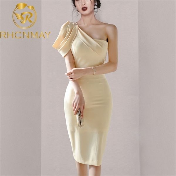 summerseason dress women's korean version celebrity temperament shoulder leakage slim solid colordress 210520, Black;gray
summerseason dress women's korean version celebrity temperament shoulder leakage slim solid colordress 210520, Black;gray