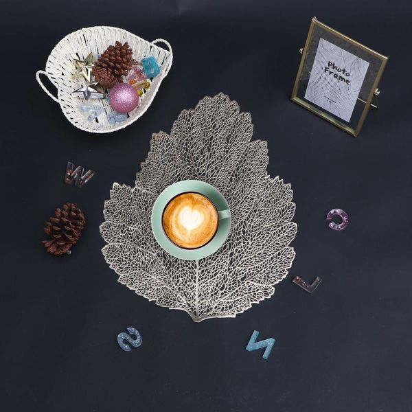 mats & pads texture leaf placemat hollowed clear heat insulation desk kitchen table plate dish mat dining room decor
mats & pads texture leaf placemat hollowed clear heat insulation desk kitchen table plate dish mat dining room decor