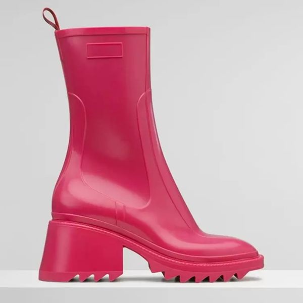 2022ss betty pvc women boots beeled genuine leather rain ankle boot embroidered laureate platform winter martin square toes chunky heel star, Black
2022ss betty pvc women boots beeled genuine leather rain ankle boot embroidered laureate platform winter martin square toes chunky heel star, Black