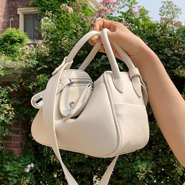 evening bags solid color tote bucket bag 2021 summer high-quality pu leather women's designer handbag shoulder messenger
evening bags solid color tote bucket bag 2021 summer high-quality pu leather women's designer handbag shoulder messenger
