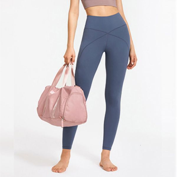 luxury women's tracksuits yoga women's yoga pants classic nude fitns cloth high waist hip lifting pants band label, Gray
luxury women's tracksuits yoga women's yoga pants classic nude fitns cloth high waist hip lifting pants band label, Gray