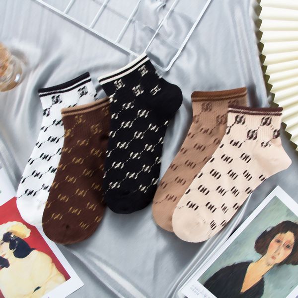 5color brand designer letters print decorations cotton socks vintage simple winter fashion women casual sports breathable knit stocki, Black;white
5color brand designer letters print decorations cotton socks vintage simple winter fashion women casual sports breathable knit stocki, Black;white