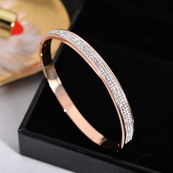yun ruo luxury full crystal bangle super shiny lover cuff rose gold silver color 316l stainless steel jewelry for woman 2020 q0717, Black
yun ruo luxury full crystal bangle super shiny lover cuff rose gold silver color 316l stainless steel jewelry for woman 2020 q0717, Black