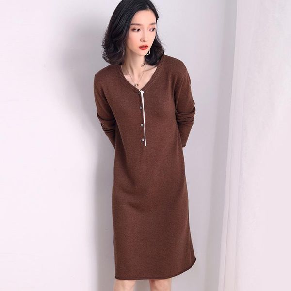 fine wool medium long sweater women's spring and autumn loose long-sleeved pullover sweaters, White;black
fine wool medium long sweater women's spring and autumn loose long-sleeved pullover sweaters, White;black