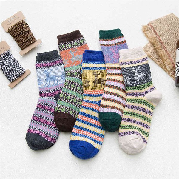 socks autumn and winter warm women's rabbit wool christmas double way blue deer medium tube, Black;white
socks autumn and winter warm women's rabbit wool christmas double way blue deer medium tube, Black;white